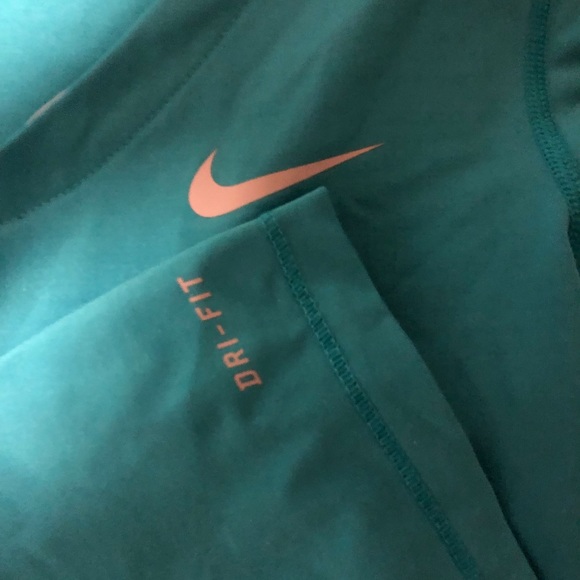 Nike pro dri fit top - Picture 5 of 5